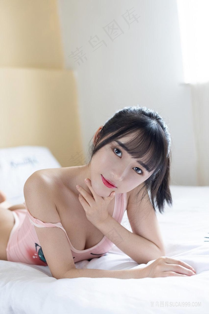 在电影院喂他吃我的奶